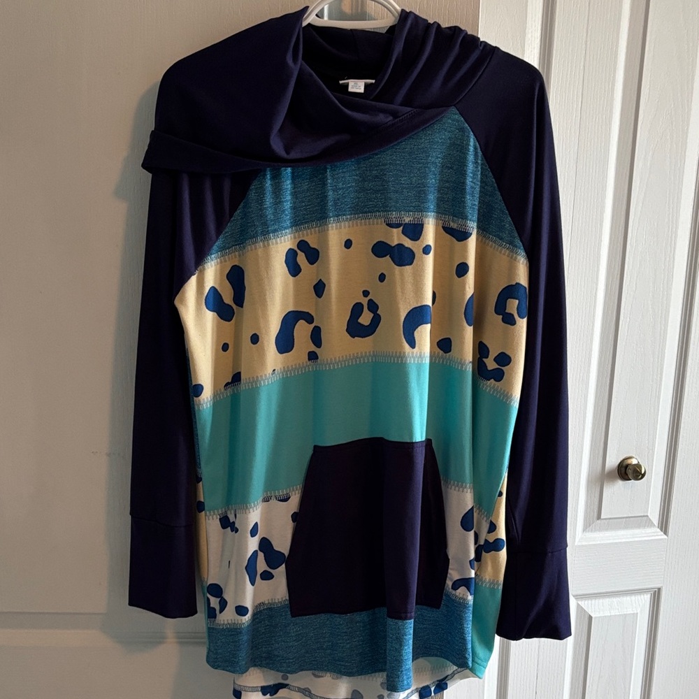 LuLaRoe Amber Blue, Cream Animal Print EIC worn once